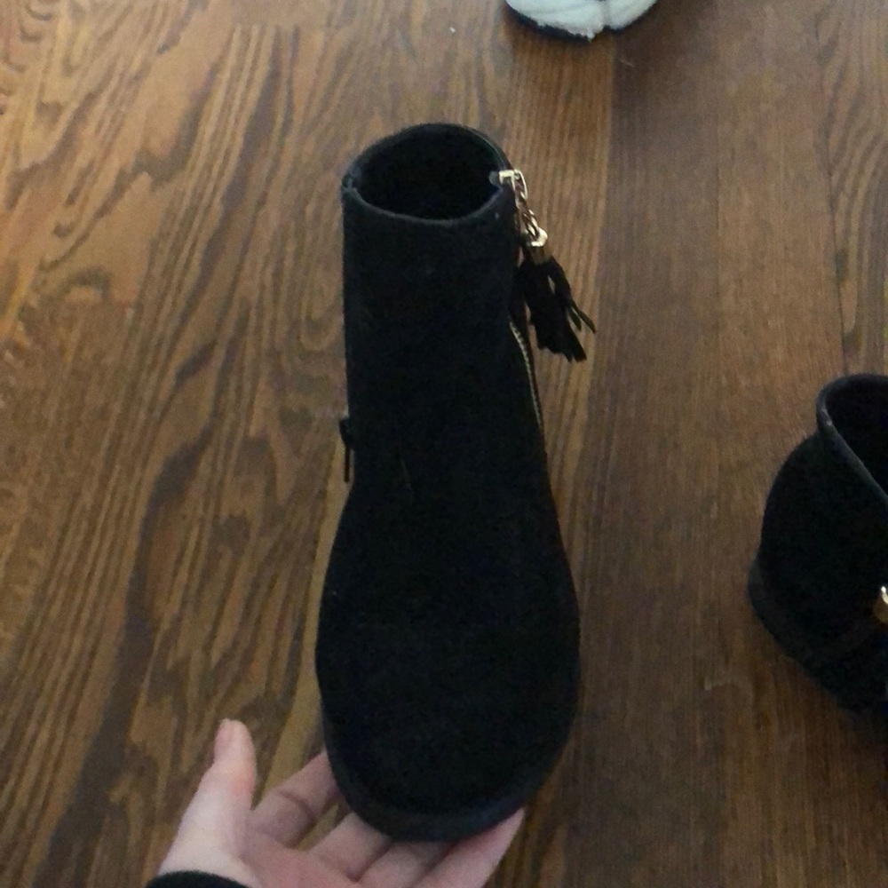 Booties - Picture 3 of 4